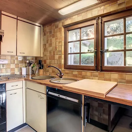 Trolles Rez 06 Apartment